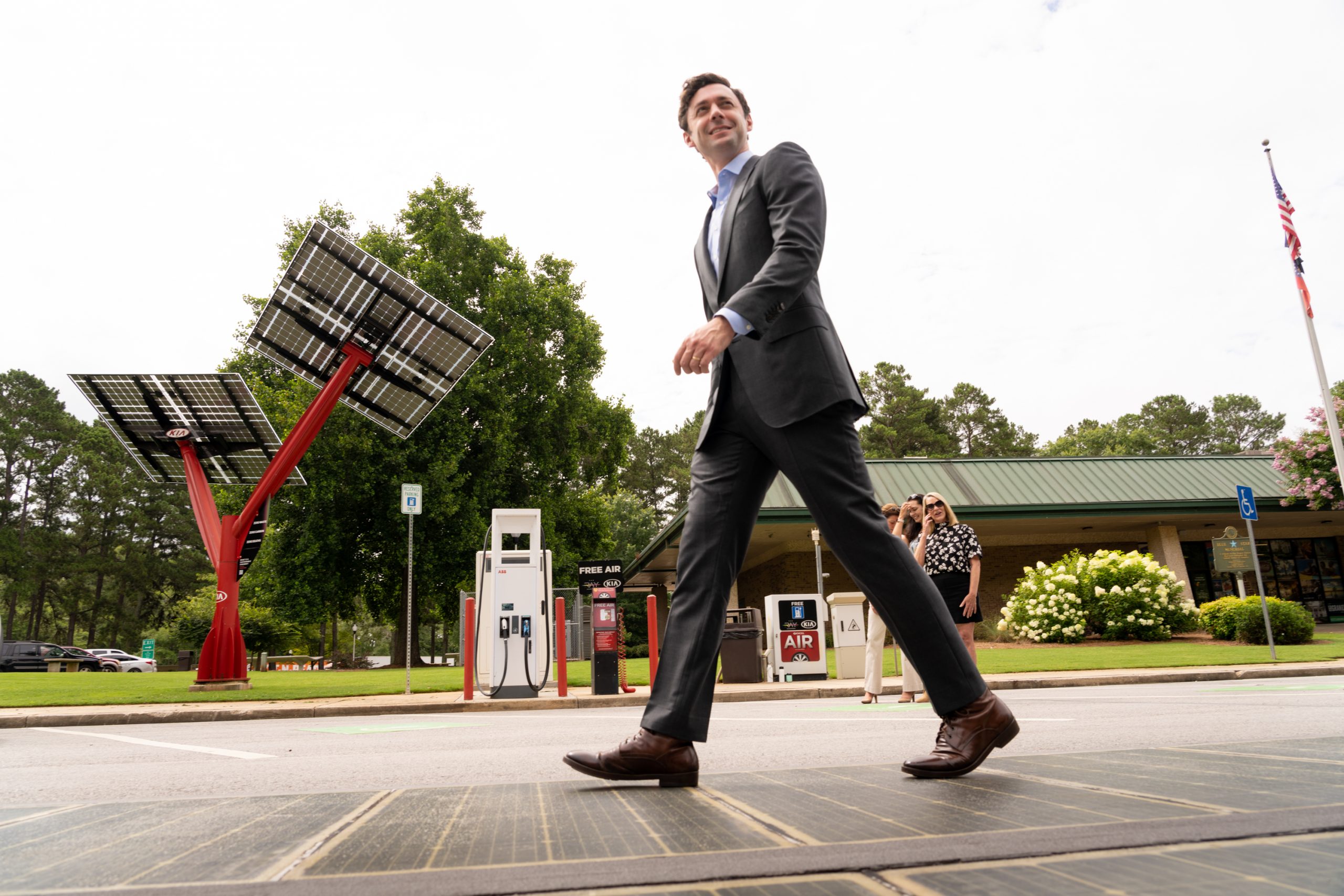 senate-passes-sen-ossoff-s-legislation-to-boost-american-solar