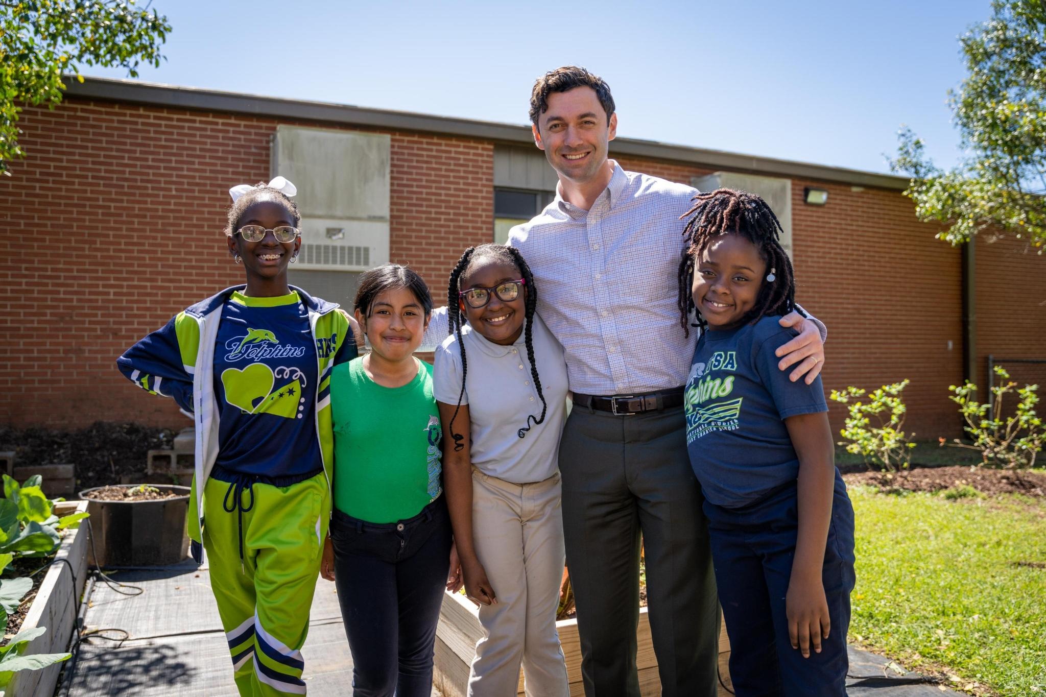 Watch Sen Ossoff Delivering Freshly Grown Food Options For Georgia